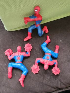 McDonalds Toy 2010 Marvel Super Heroes Spider-Man Happy Meal Toy lot of 3